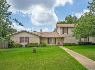 4 Circle Rd, Longview, TX 75602