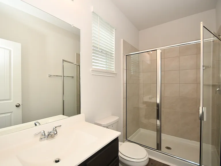 17419 Cuthbert St — Photo 18