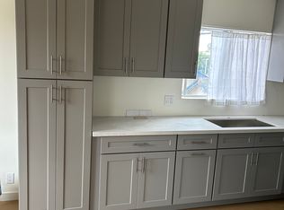 3100 E 10th St APT 4, Long Beach, CA 90804