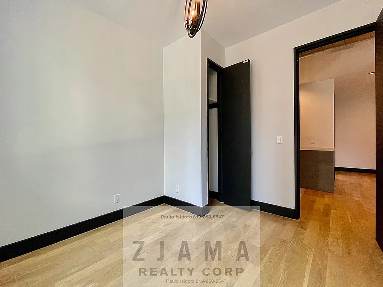 242 Hawthorne St #3F — Photo 6