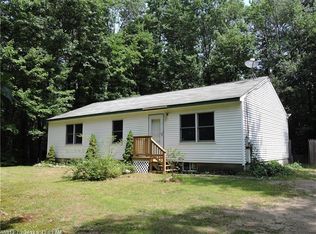 80 Burnham Dr, Naples, ME 04055