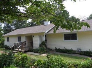 229 Outer Dr, Oak Ridge, TN 37830