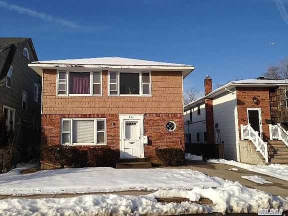 3rd image of 559 W Hudson St