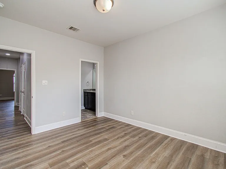 13433 Vintage Trail Ln — Photo 32