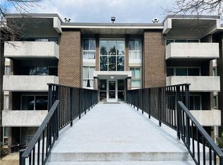 2203 Charlemagne Cir, Pittsburgh, PA