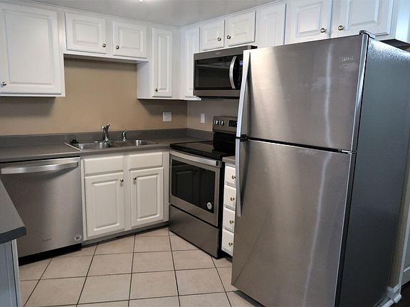 3rd image of 2201 Lake Ave APT 104