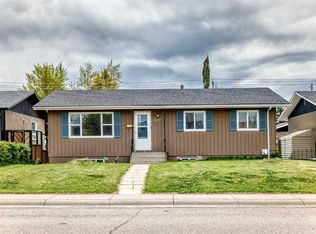4607 N Marwood Way NE, Calgary, AB T2A 2S6