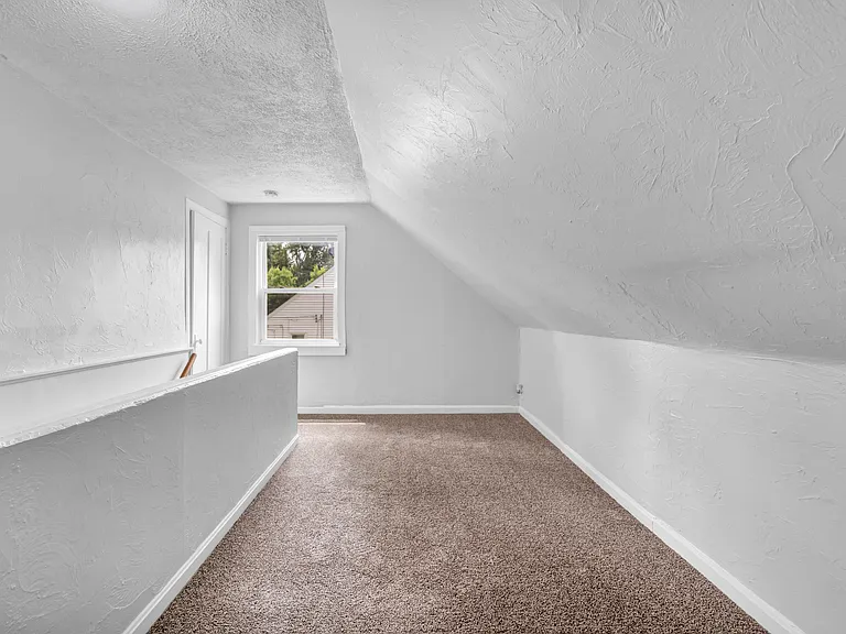 5505 South Blvd — Photo 20