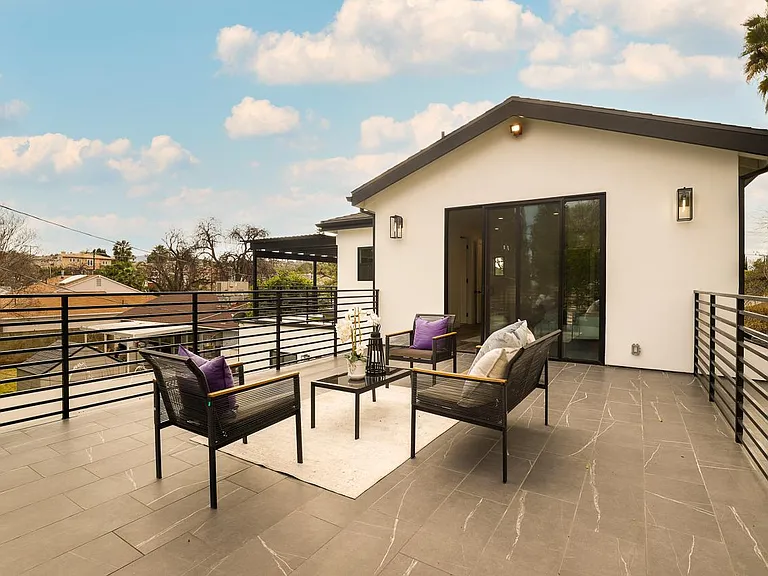 5202 Avenida Oriente — Photo 19