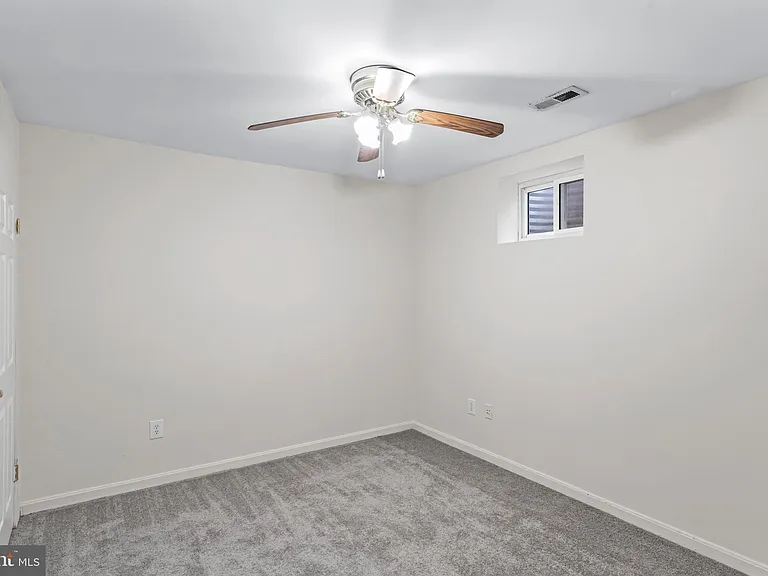 4502 Henderson Rd — Photo 40