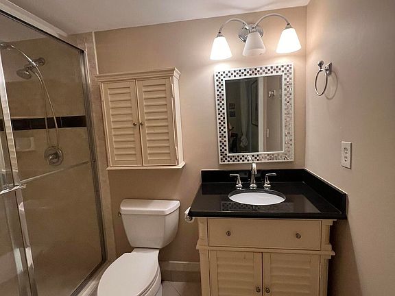 5th image of 5220 Las Verdes Circle #110