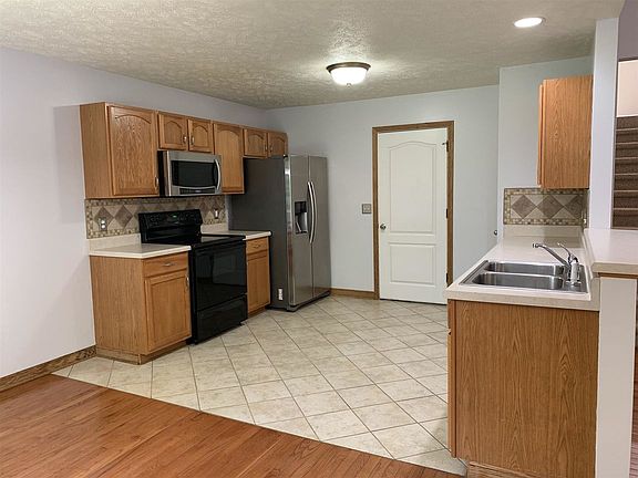 5th image of 2767 Ann Dr