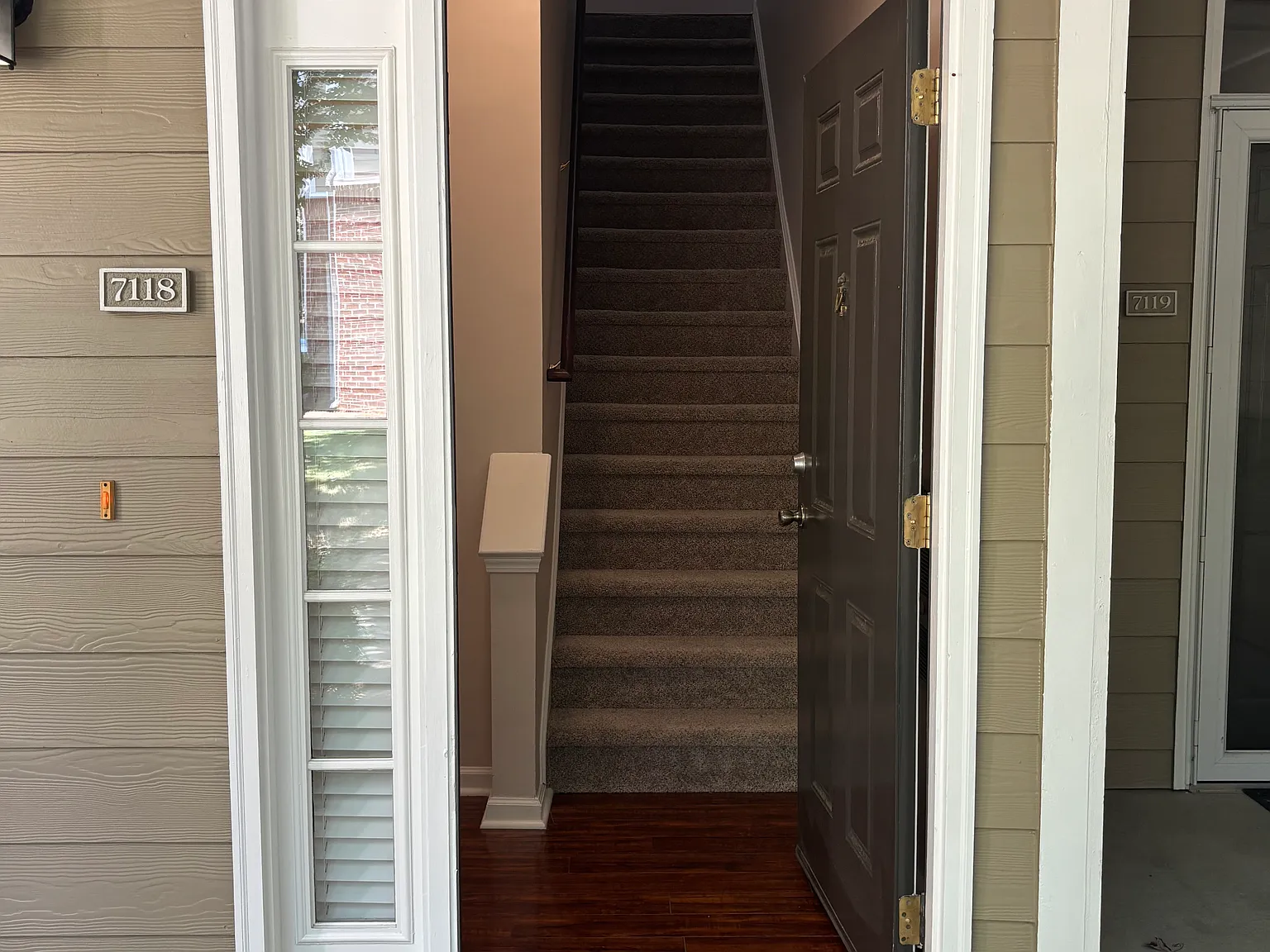 2 bed, 1215 sqft, $2,400 — Photo 3