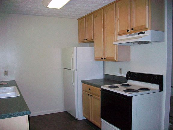 2nd image of 3182 Darlington Oak Dr