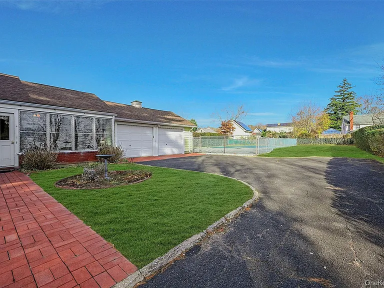 425 Old Shipyard Ln — Photo 22