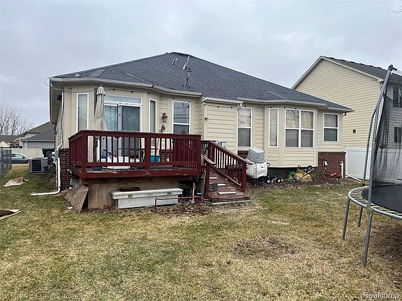 5th image of 33558 Ashton Dr