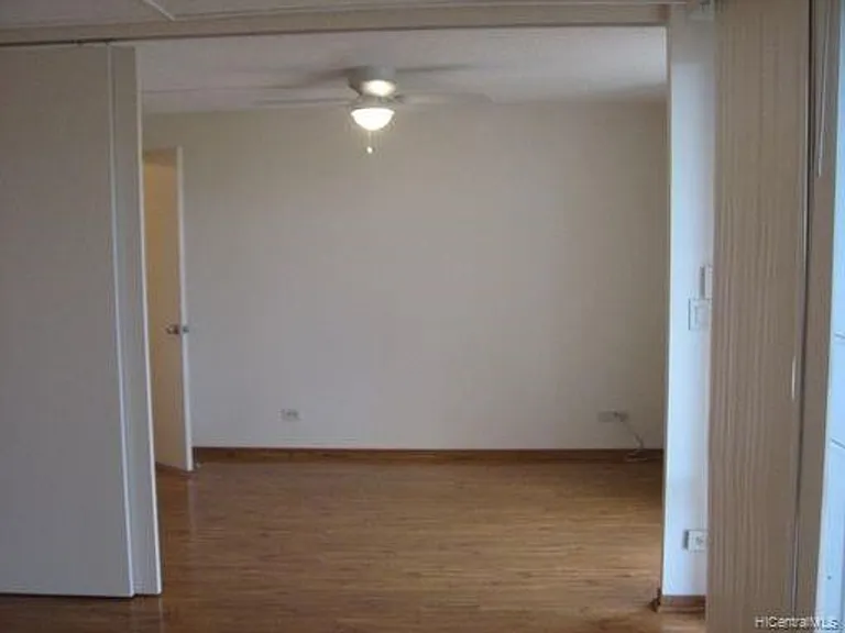 1350 Ala Moana Blvd #1012 — Photo 9