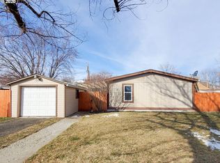 910 15th St, La Grande, OR 97850