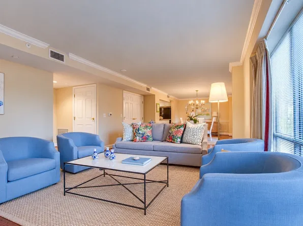 4242 Lomo Alto Dr APT N13, Highland Park, TX 75219