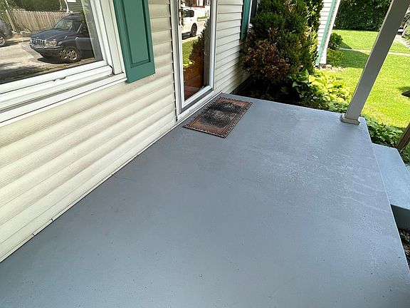 4th image of 1510 N Grant Ave