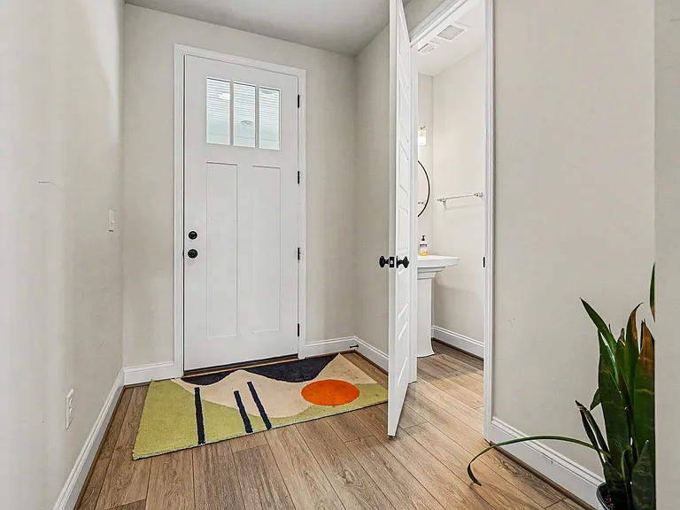 1318 Revival Dr — Photo 4