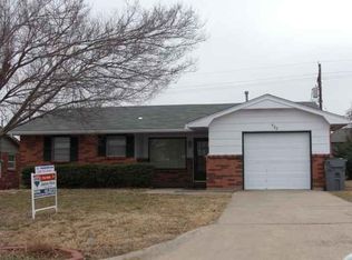 422 NW 75th St, Lawton, OK 73505