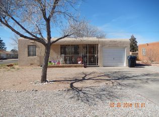537 Arizona St SE, Albuquerque, NM 87108