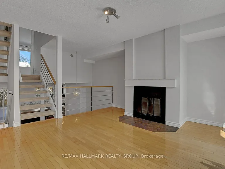 261 Bruyere St — Photo 14