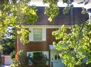 2304 Glendon Rd, Cleveland, OH 44118