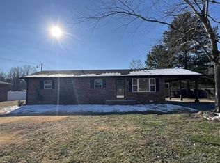2145 Happy Hollow Dr, Paducah, KY 42003