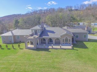 920 W Spiller St, Wytheville, VA 24382