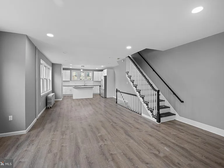 4600 Highland Ave — Photo 3