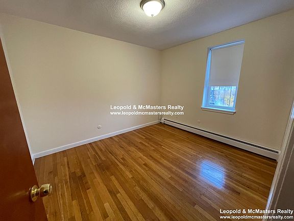 3rd image of 180 N Beacon St #3AU