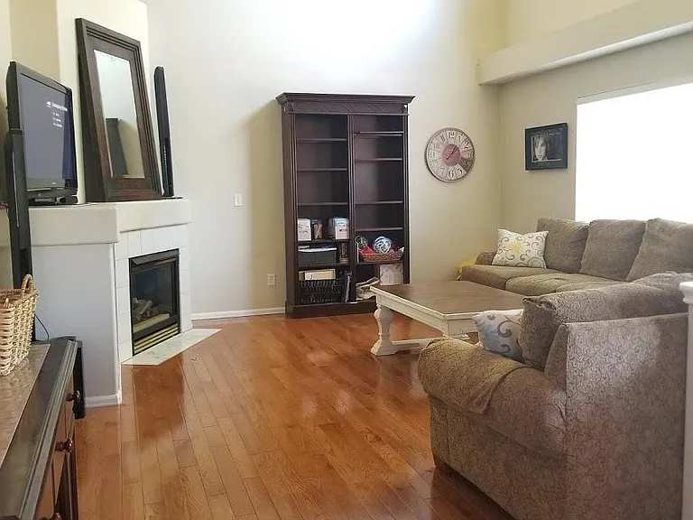 1404 Lombardi St — Photo 7