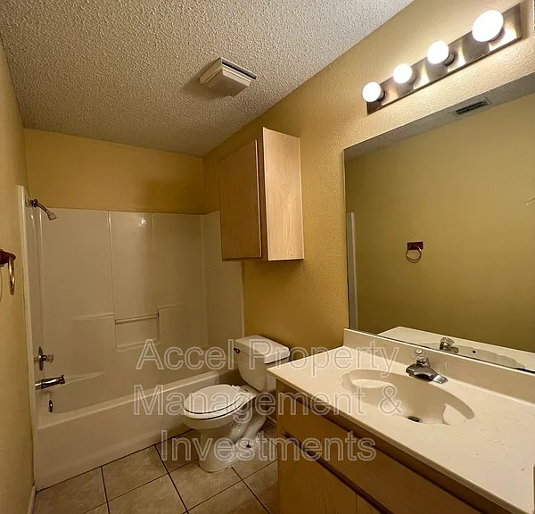 1201 W Carmen Ave #9 — Photo 9