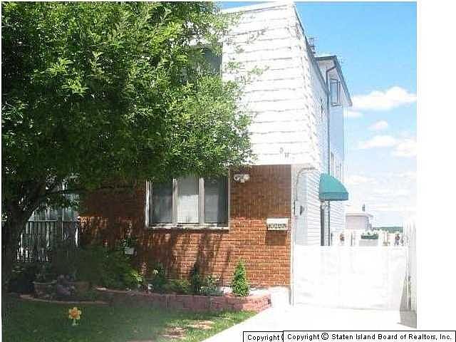 1st image of 387 Leverett Ave