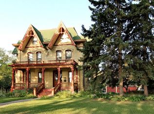 611 8th St S, Fargo, ND 58103