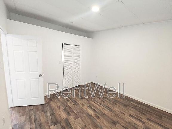 5th image of 113 W Cedar St #B