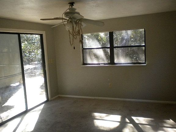 5th image of 13200 NE 19th Ln