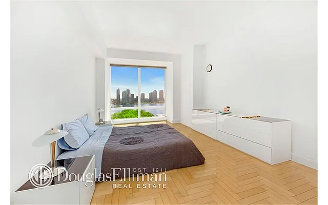 Sold by Douglas Elliman | media 7