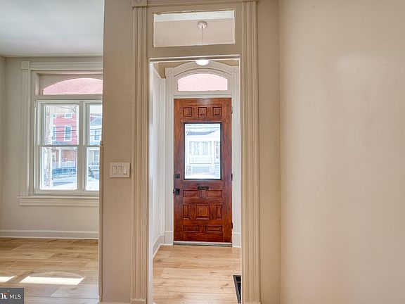 5th image of 19 E High St