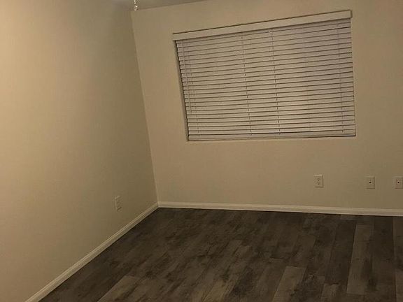 3rd image of 5284 Tropical Peach Dr
