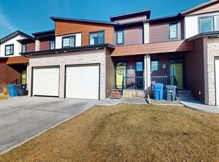 402 Highlands Blvd W #3, Lethbridge, AB T1J 5K5