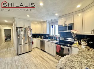 11 Nichols Ave, Watertown, MA 02472