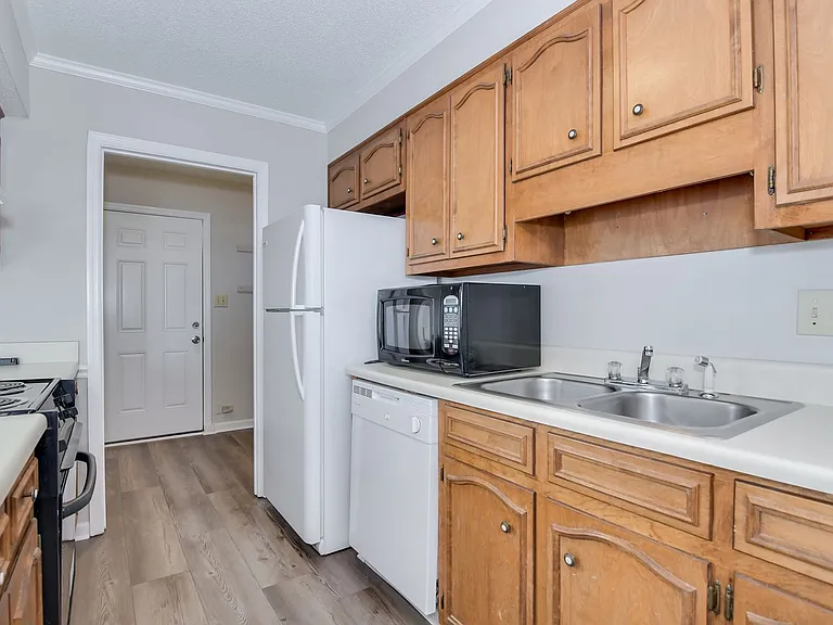 2906 Running Creek Ln — Photo 18