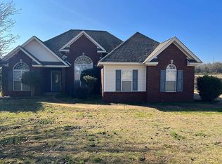 236 Hidden Valley Rd, Deatsville, AL 36022