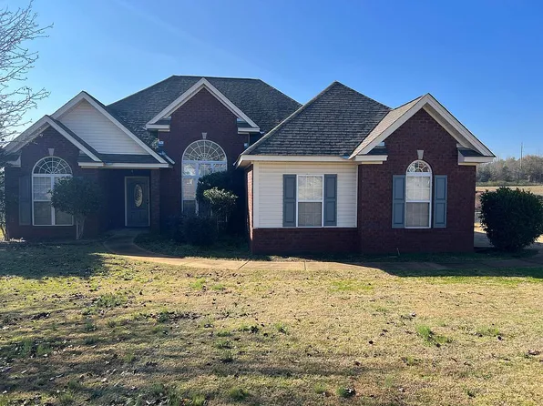 236 Hidden Valley Rd, Deatsville, AL 36022