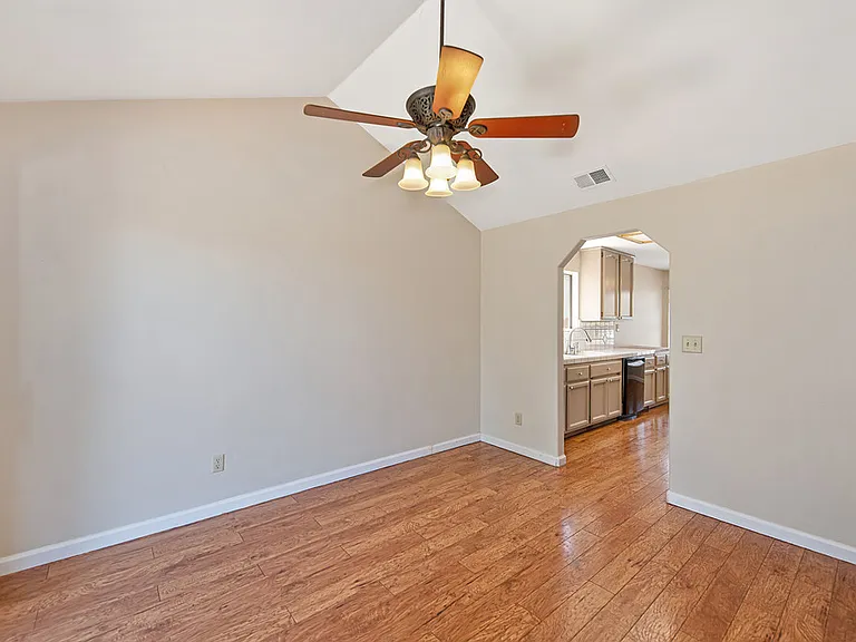 7337 Little Acorn Way — Photo 15