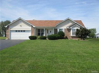 105 Quail Trl, Winfield, MO 63389