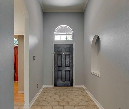 4th image of 2804 Wandering Oak Dr